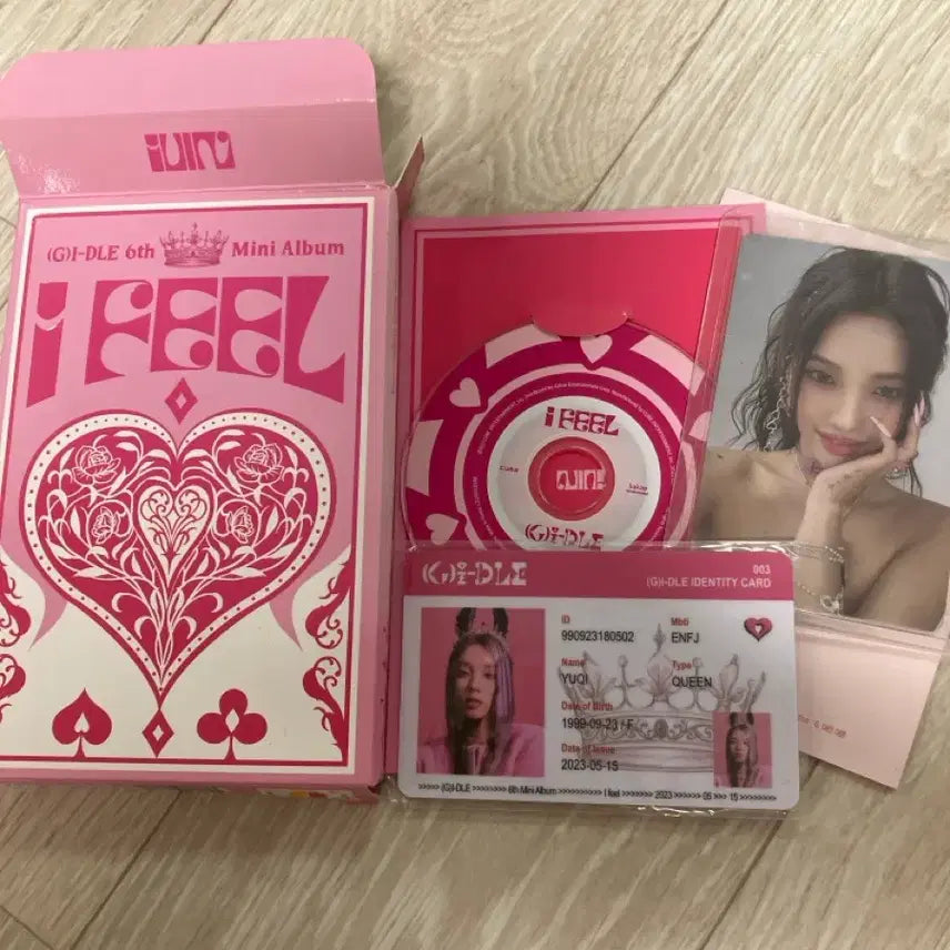 [BUNJANG] (G)I-DLE I feel Album (Photocard Included) / 아이들 i feel 퀸카 앨범(포카포함)