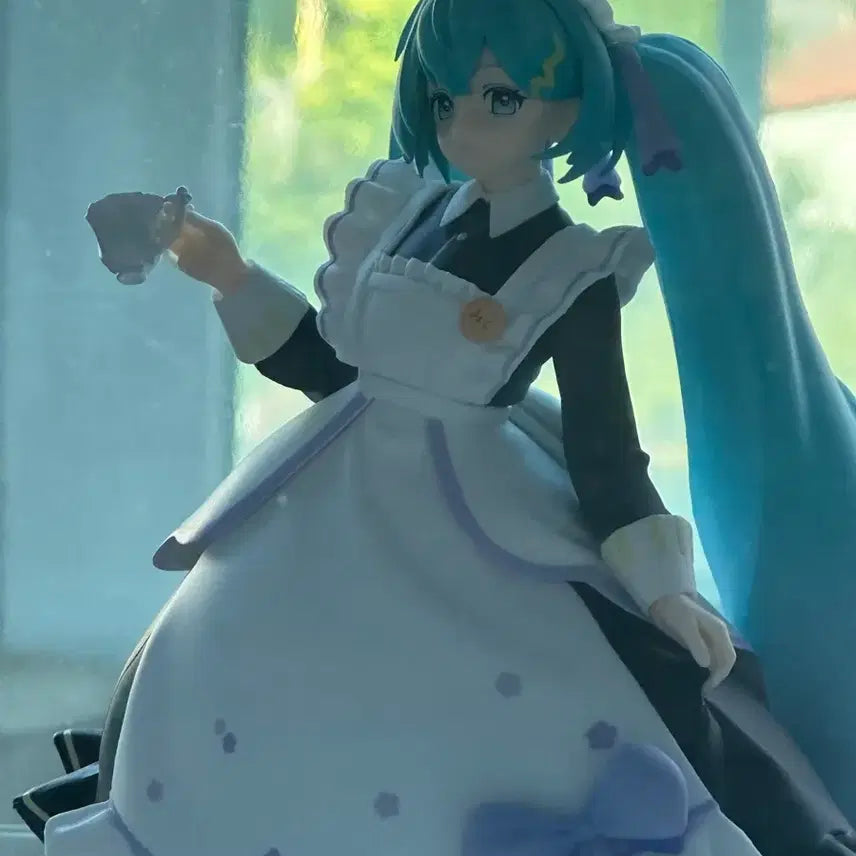 [BUNJANG] Hatsune Miku Maid Outfit Figure / (급처) 하츠네 미쿠 피규어 메이드복