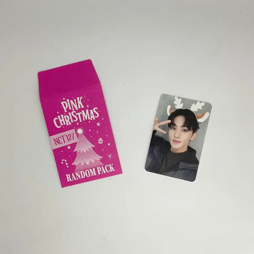 [BUNJANG] NCT 127 Mark 2023 Pink Christmas Photocard / 엔시티127 마크 2023 핑크 크리스마스 포토카드 포카2 NCT127 MARK 2023 PINK CHRISTMAS PHOTOCARD 2