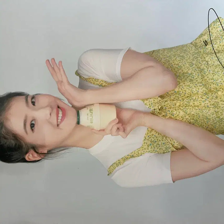 [BUNJANG] IU Banana Milk Love Poem My Mister Bromide Bundle Set / 아이유 바나나우유 럽포엠 나의아저씨 브로마이드 일괄