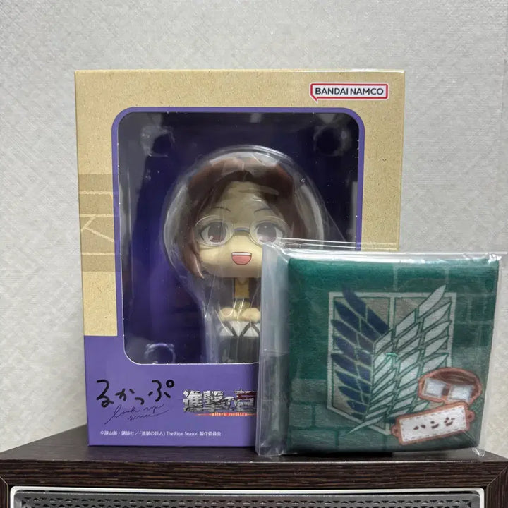 [BUNJANG] Megahouse Attack on Titan Look Up Hange Zoë Figure (POB Included, Sealed) / [미개봉/특전] 진격의 거인 룩업 한지 조에
