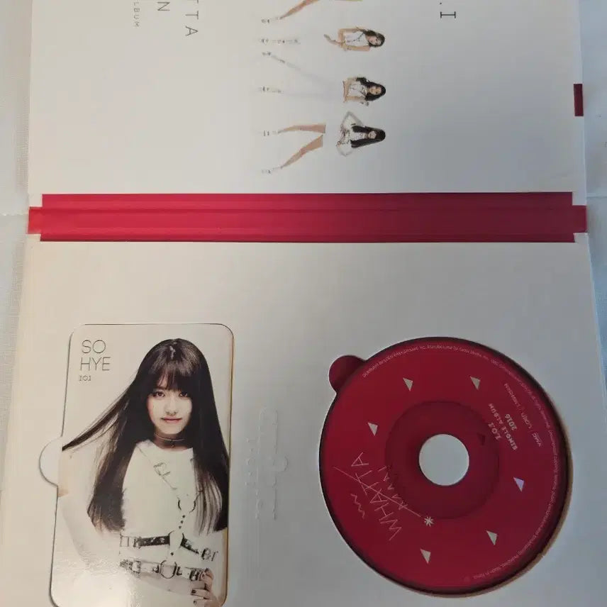 [BUNJANG] I.O.I Whatta Man Single Album Kim Sohye Photocard / 아이오아이 (I.O.I) 싱글 앨범 Whatta Man (김소혜 포토카드 포함)