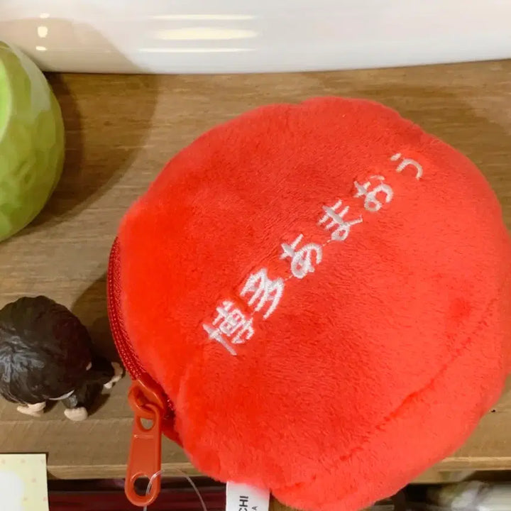 [BUNJANG] Fukuoka Limited Edition Strawberry Monchhichi Pouch / 후쿠오카 한정판 딸기 몬치치 파우치