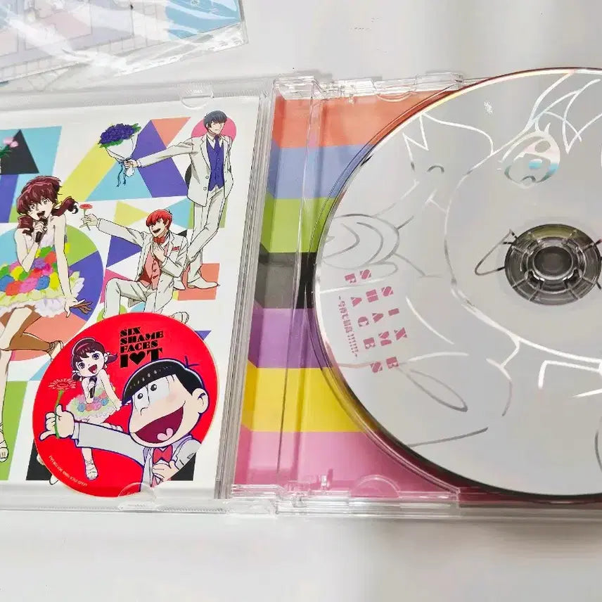 [BUNJANG] Osomatsu-san CD with Ichimatsu Button Badges / 오소마츠상 CD