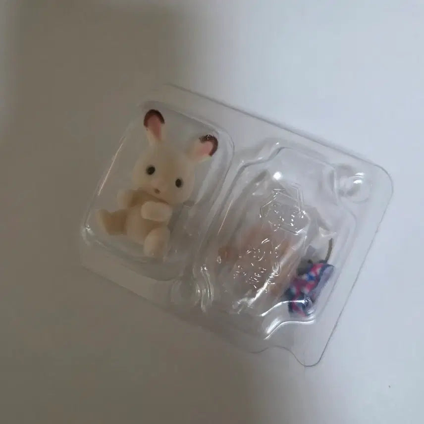 [BUNJANG] Sylvanian Families Baby Architects Blind Bag - Chocolate Rabbit / 실바니안 패밀리 블라인드백 아기 건축가 - 초코토끼