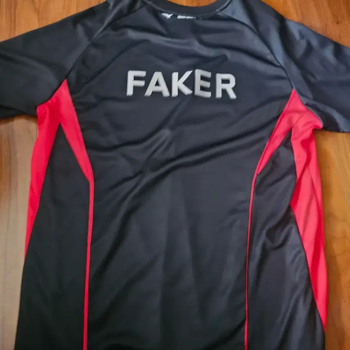 [BUNJANG] T1 2024 Faker Uniform XL / 티원 T1 2024 유니폼 페이커 XL