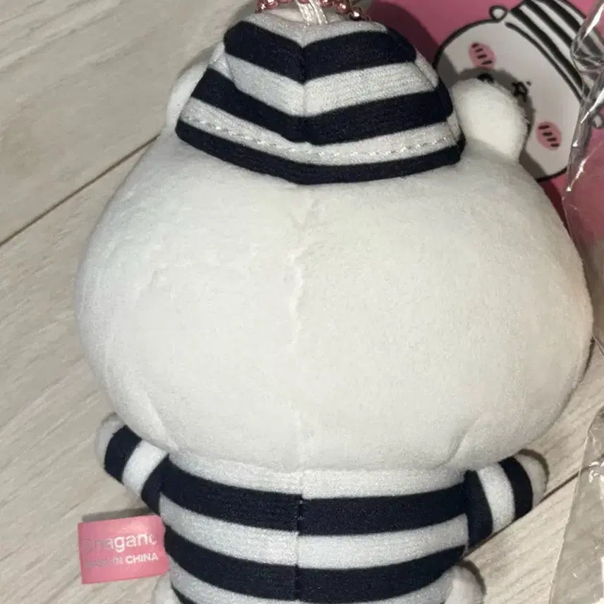 [BUNJANG] Chiiikawa Prisoner Plush / 죄수 치이카와 인형