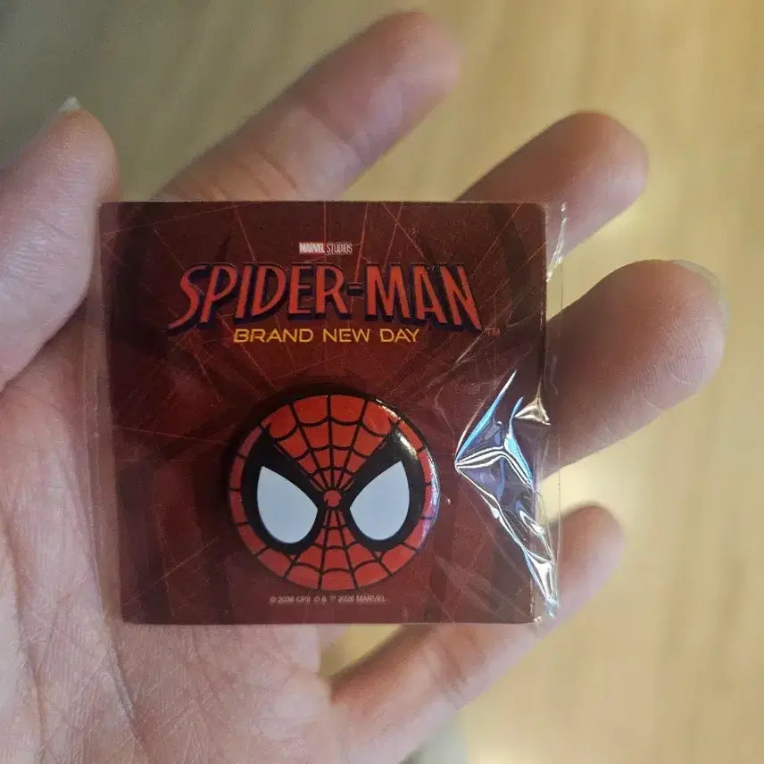 [BUNJANG] Spider-Man Brand New Day Badge / 스파이더맨 브랜드 뉴 데이 뱃지