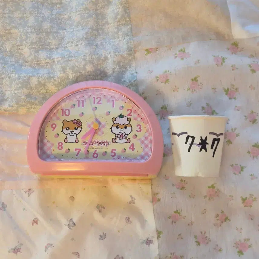 [BUNJANG] Sanrio Kuririn Cherry Blossom Vintage Desk Clock / 고전 빈티지 초레어 희귀 체리 블라썸 벚꽃 산리오 쿠리링 시계 산엑스