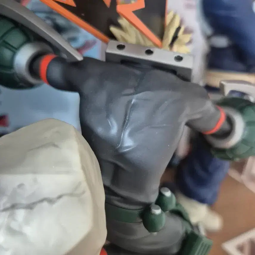 [BUNJANG] My Hero Academia Katsuki Bakugo Figure / 바쿠코 카츠키 피규어 팝니다!
