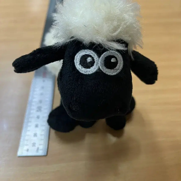 [BUNJANG] Shaun the Sheep Movie Plush Doll / (중고) 숀더쉽 무비 인형