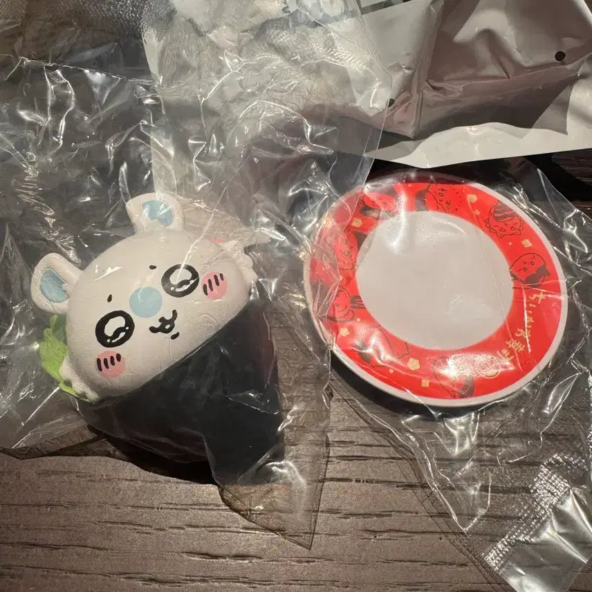 [BUNJANG] Chiikawa Sushi Momonga Figure (Sealed) / (미개봉 정가) 치이카와 스시 모몽가 피규어