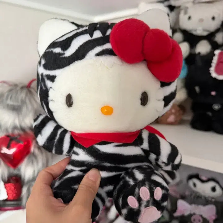 [BUNJANG] Classic Kitty Doll / 세계 고양이의날 키티 고전키티 키티인형 키티수집