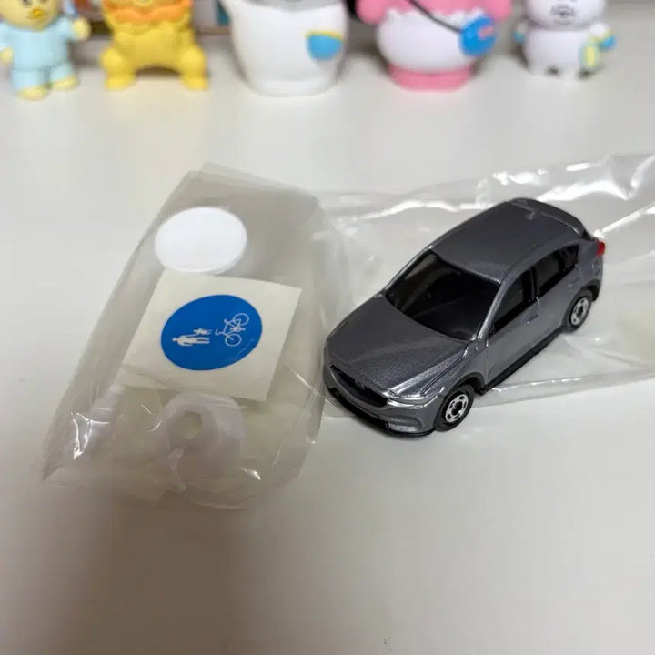 [BUNJANG] Tomica Sign Vol. 6 Mazda CX-5 Mini Car Diecast / 토미카 사인 Vol6 마쯔다 CX-5 미니카 다이캐스트