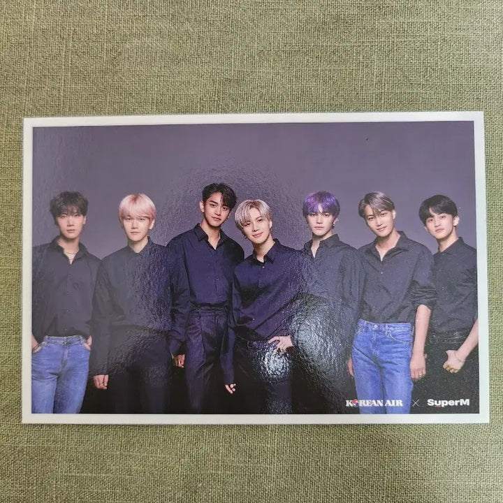 [BUNJANG] SuperM Korean Air Collaboration Group Photo / 슈퍼엠 대한항공 단체사진