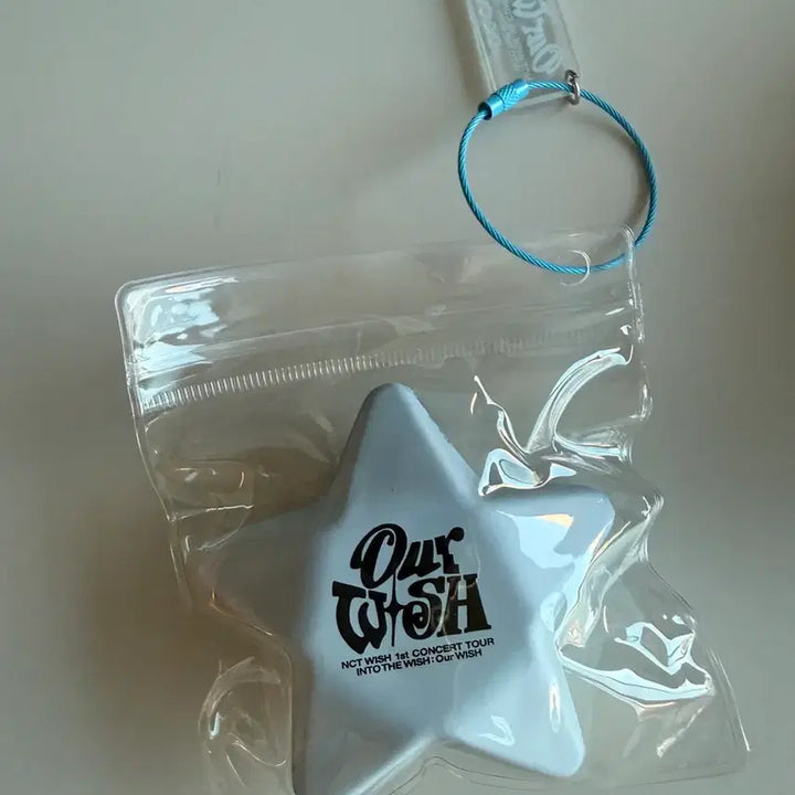 [BUNJANG] NCT WISH Our Wish Hong Kong VIP Check-in Gift Star Keychain / 엔시티위시 아워위시 홍콩 VIP 사첵 기프트 별키링