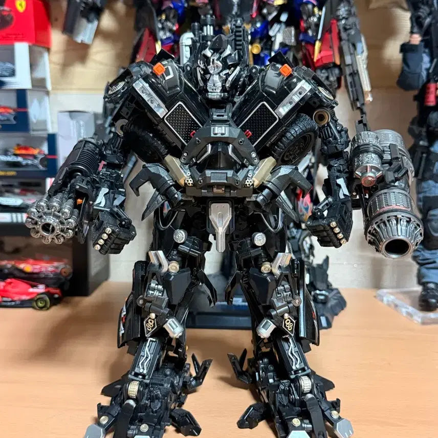 [BUNJANG] Black Apple Ironhide Action Figure / 블랙애플 아이언하이드