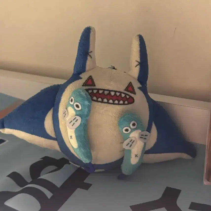 [BUNJANG] VINCEN manta ray keychain / 빈첸 만타 가오리 키링