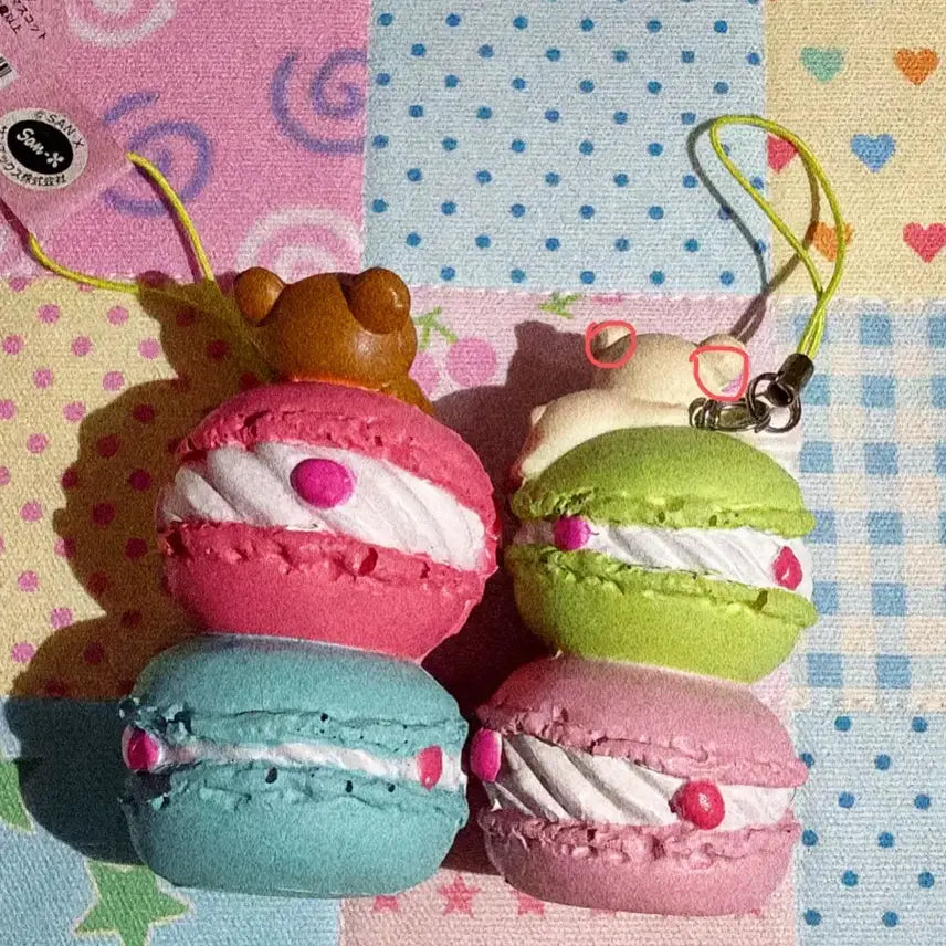 [BUNJANG] Rilakkuma &amp; Korilakkuma Macaron Dessert Keyring (2010) / 리락쿠마 코리락쿠마 마카롱 디저트 키링