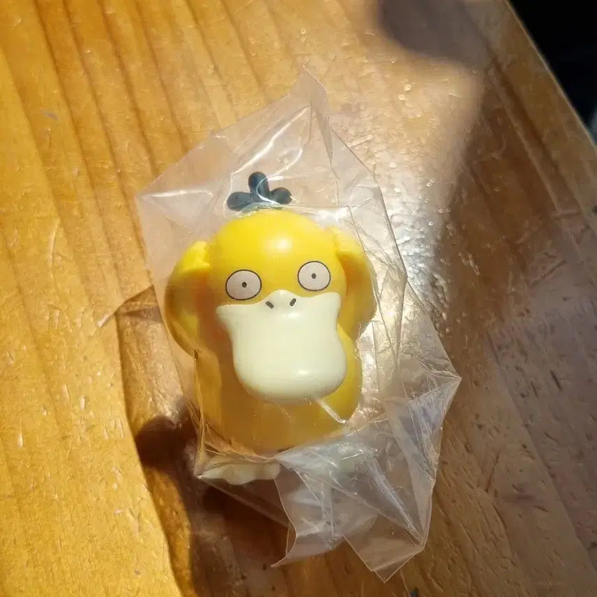 [BUNJANG] Pokemon Goobing Infinite Wind-up Psyduck Gacha Toy / 포켓몬스터 팝업 갸우뚱 무한 태엽 고라파덕 가챠
