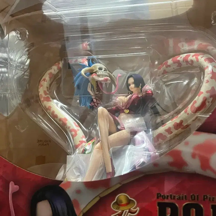 [BUNJANG] MegaHouse P.O.P NEO-MAX Boa Hancock Figure (Includes Carton Box) / 급처 메가하우스 P.O.P NEO-MAX 보아 행콕 정품 (카톤박스 포함)