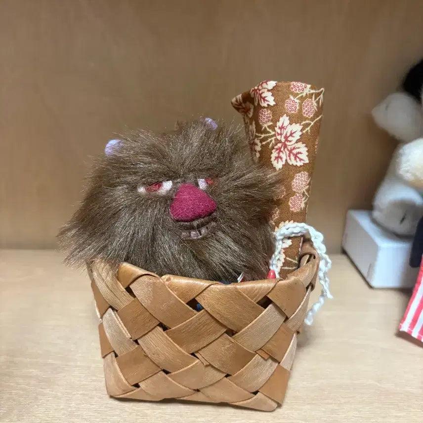 [BUNJANG] Moomin Basket Set with Moomin Plushies and Vintage Cloth / 무민 바구니 모음
