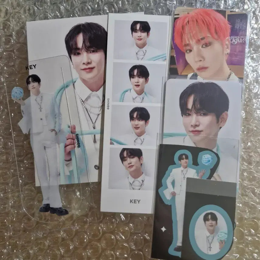 [BUNJANG] SHINee SHINee World Fanclub Kit Key Photocard Bundle Set / 샤이니월드 팬클럽 키트 키 구성품 양도