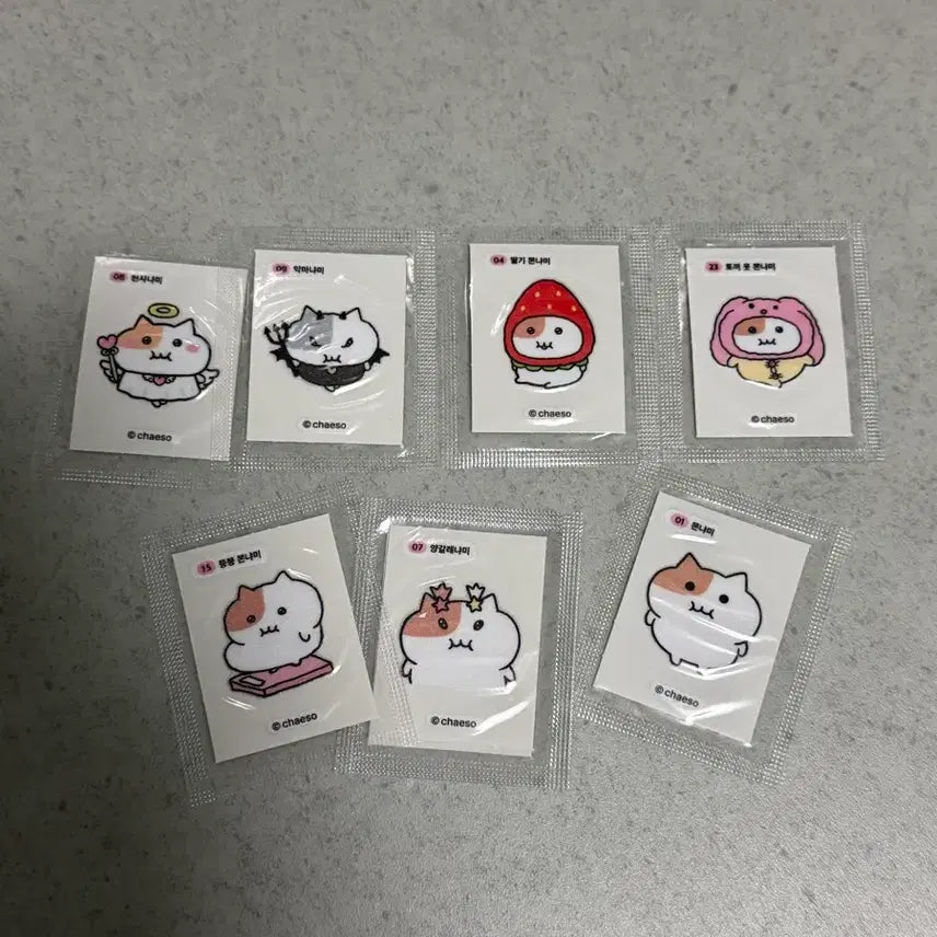 [BUNJANG] Jjonnyami Jjonyami Sticker Bundle / 쫀냐미 쫀냠이 띠부씰 씰스티커 일괄 판매