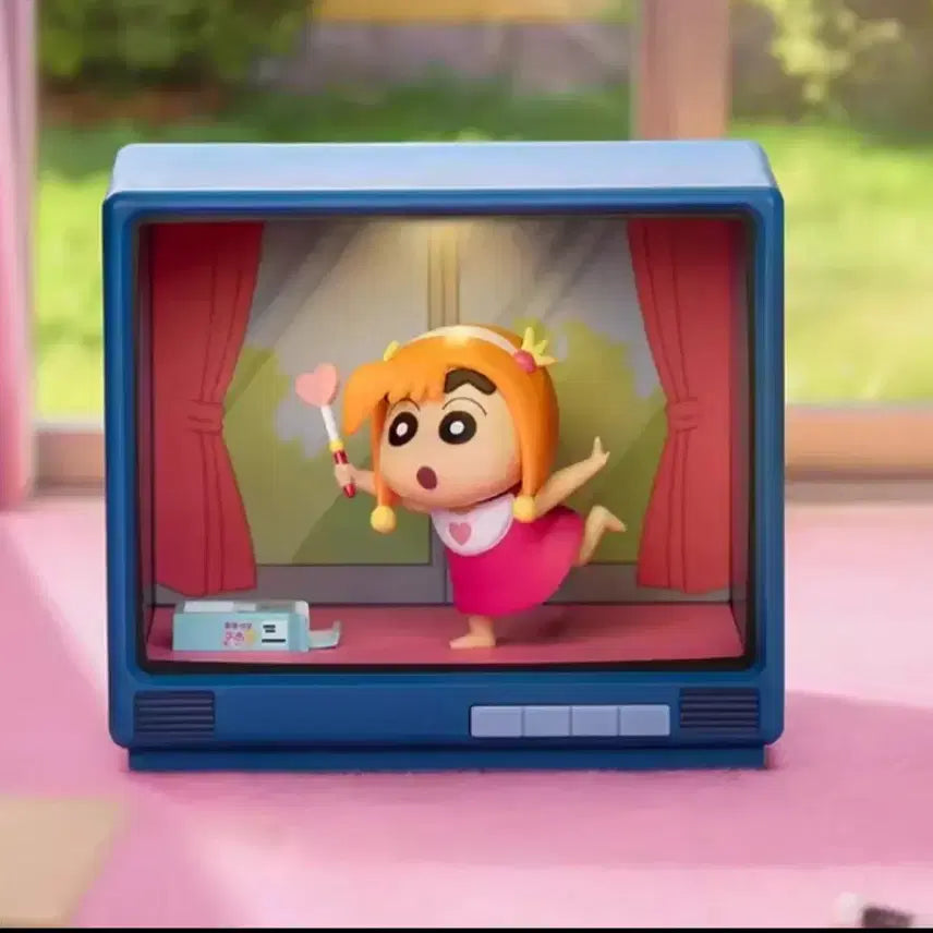 [BUNJANG] Crayon Shin-chan Retro TV Figure / 짱구 레트로 tv 피규어