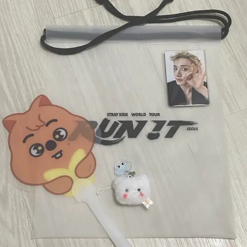 [BUNJANG] Stray Kids SKZOO Run Away Concert Entry Kit Bundle Set (Han Quokka, Jiniret) / 스키즈 런잇 막막콘 입장키트 양도 (한쿼카,지니렛)