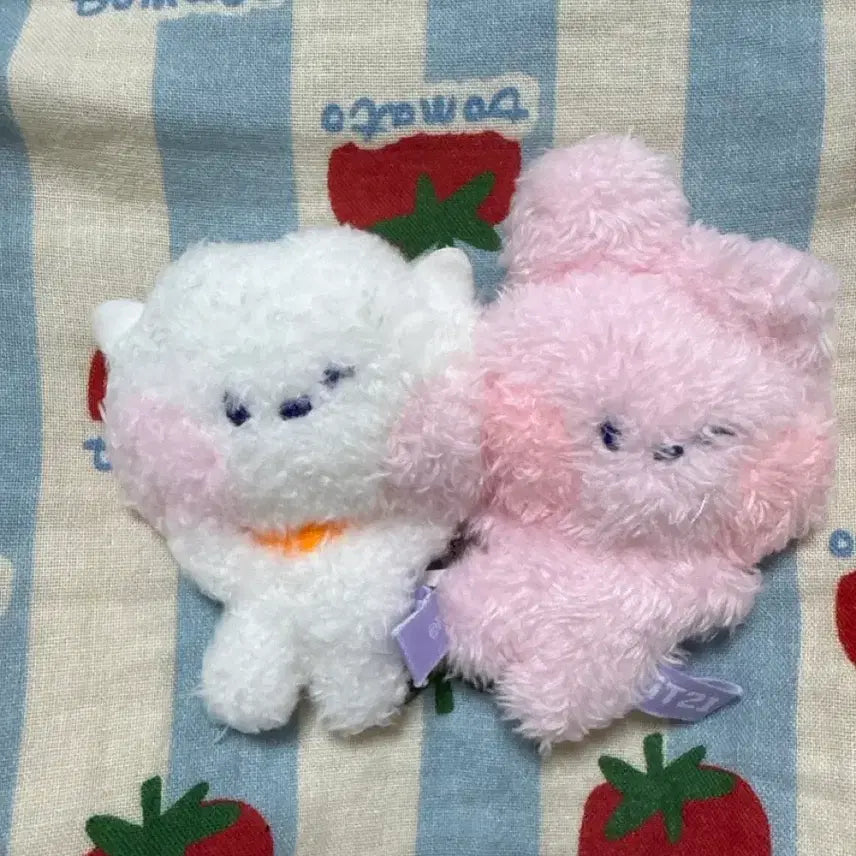 [BUNJANG] BT21 Cotton Ball Magnet Doll Set (Pink/White) / BT21  솜뭉치 인형 핑크/화이트  bts 마그넷 인형 두개 세트