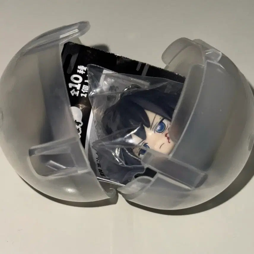 [BUNJANG] Demon Slayer Giyu Tomioka Unsealed Capsule Toy / 귀멸의 칼날 대롱 데롱 가챠 토미오카 기유 미개봉 캡슐