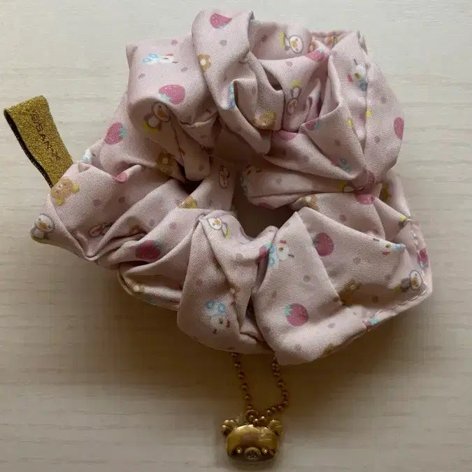 [BUNJANG] Rilakkuma Korilakkuma 20th Anniversary Asia Limited Edition Scrunchie / 레어) 리락쿠마 코리락쿠마 20주년 아시아 한정 해외 팝업 한정 슈슈 스크런치 곱창머리끈