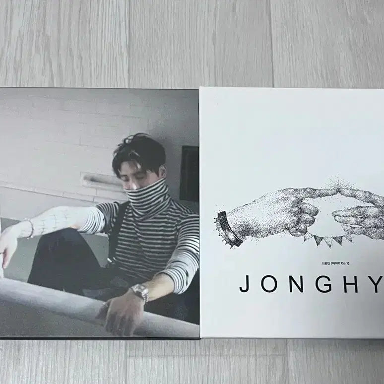 [BUNJANG] SHINee Jonghyun Story Op.1, 2 Album Bundle Set / 샤이니 종현 소품집 이야기 Op.1,2 앨범