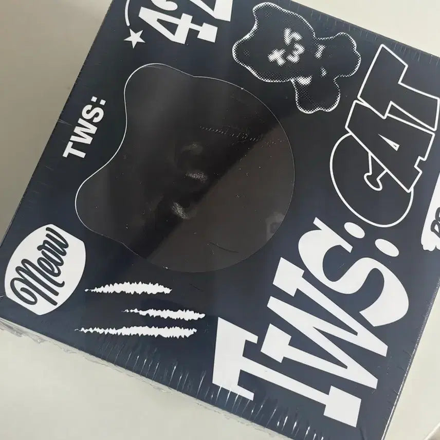 [BUNJANG] TWS Romeo Cat Version Sealed Album / 투어스 미개봉 앨범 로미오캣 버전