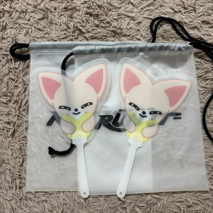 [BUNJANG] Stray Kids Run 2 In-Gift Foxiny Fan Set / 스트레이키즈 스키즈 런잇 입장기프트 폭시니 부채