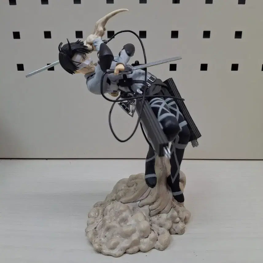 [BUNJANG] Attack on Titan Levi Figure B Prize Ichiban Kuji / 진격의거인 제일복권 이치방쿠지 리바이 피규어 B상