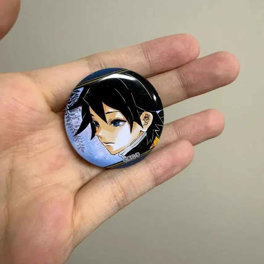 [BUNJANG] Demon Slayer: Kimetsu no Yaiba Giyu Tomioka Letter Opener &amp; Badge Bundle Set / 귀멸의 칼날 기유 레터나이프, 뱃지 일괄