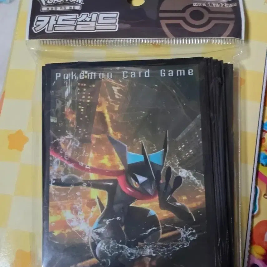 [BUNJANG] Pokemon Card Game Shining Greninja Card Sleeves (64 count) / 포켓몬 카드 게임 찬란한 개굴닌자 카드 슬리브 64매입