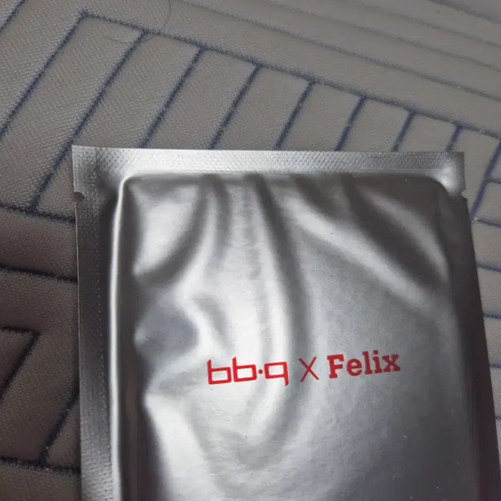 [BUNJANG] BBQ Chicken Felix Lucky Draw Photocard (Sealed) / BBQ 치킨 BBQ 필릭스 럭키드로우 미개봉 1개 팝니다.
