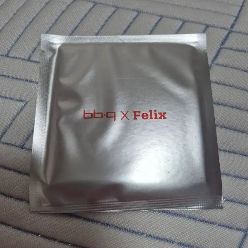 [BUNJANG] BBQ Chicken Felix Lucky Draw Photocard (Sealed) / BBQ 치킨 BBQ 필릭스 럭키드로우 미개봉 1개 팝니다.