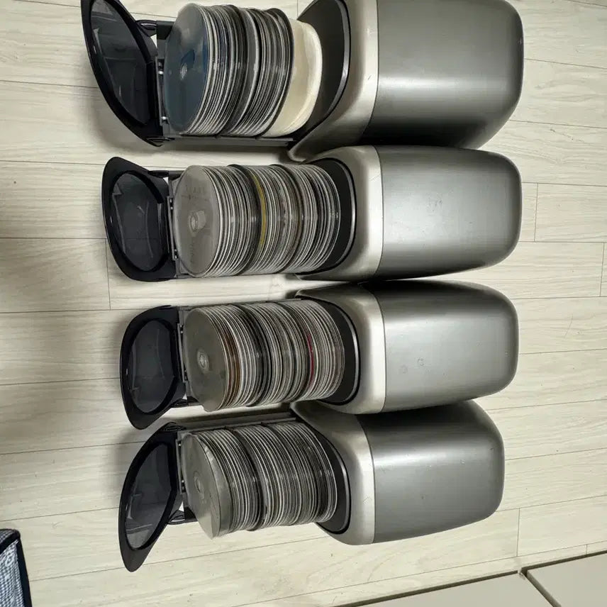 [BUNJANG] CD Collection (214 Discs) with 4 Storage Units / 음악