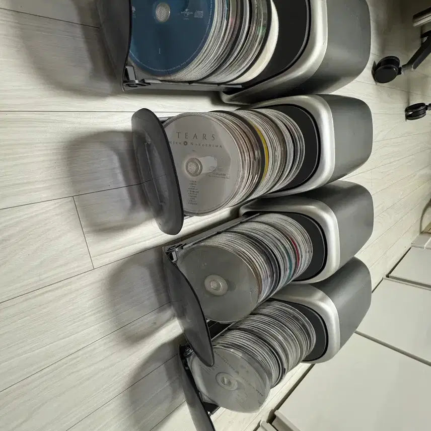 [BUNJANG] CD Collection (214 Discs) with 4 Storage Units / 음악