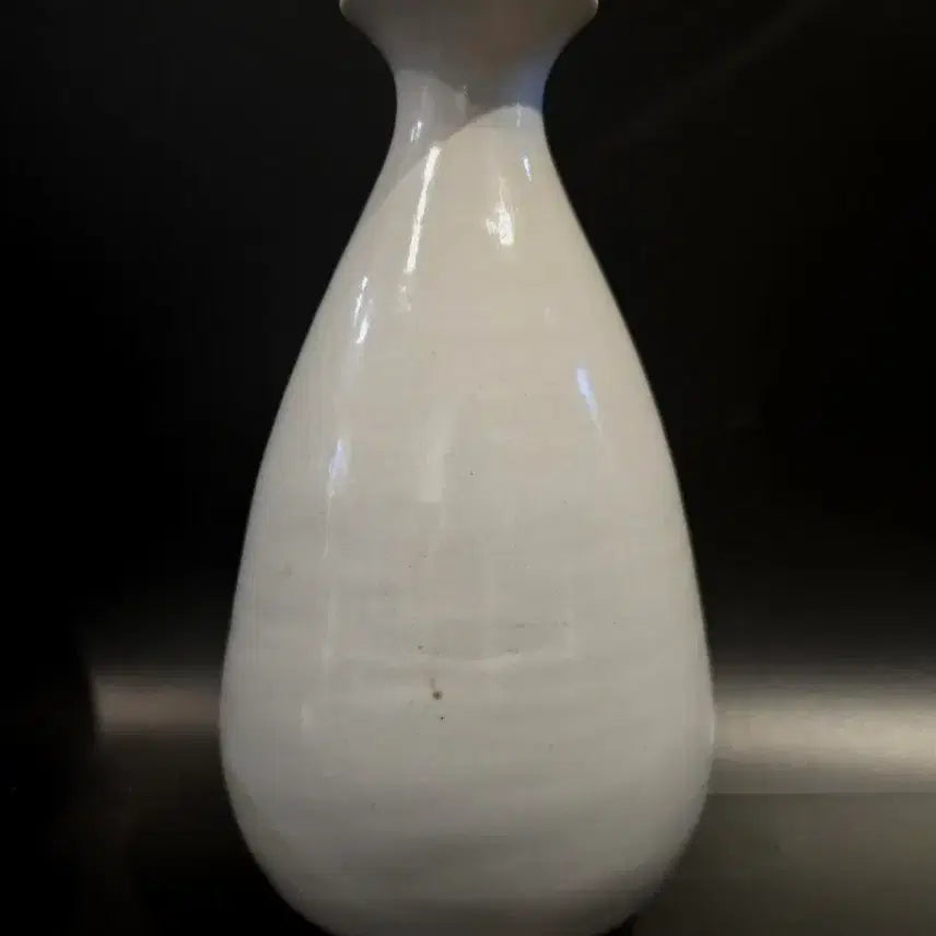 [BUNJANG] Joseon Dynasty Pure White Porcelain Sake Bottle / 순백자 주병