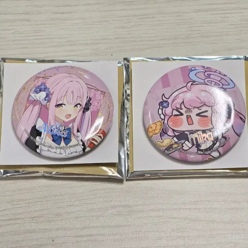 [BUNJANG] Blue Archive Animeplus Cafe Collaboration Maid Mika LD+SD Can Badge Set Bundle / 블루아카 애니플러스 콜라보 카페 메이드 미카 ld+sd 캔뱃지 세트 일괄 양도