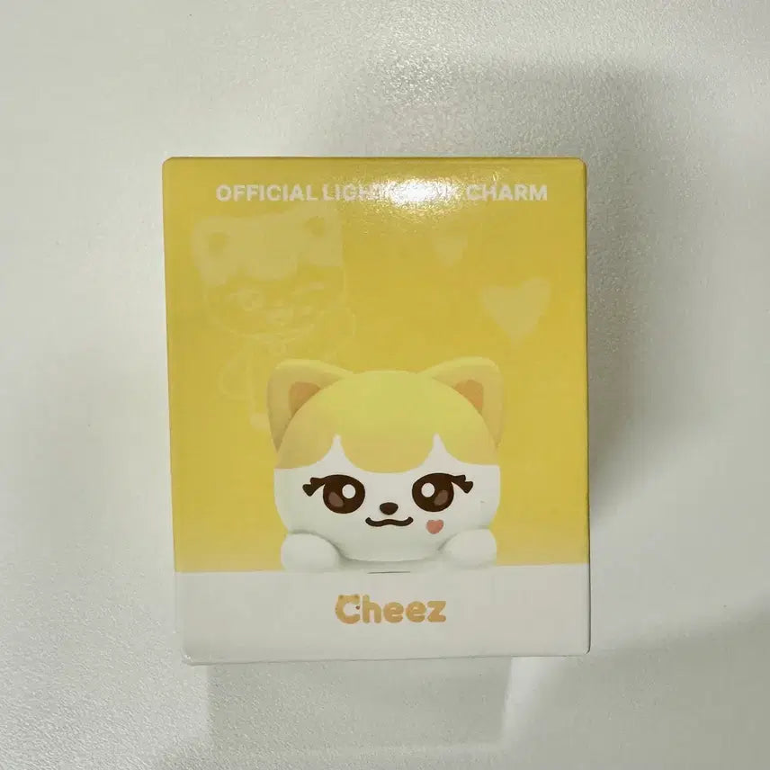 [BUNJANG] Minibee Lightstick Charm (Cheese) Sealed / 미니브 응원봉 참(치즈)