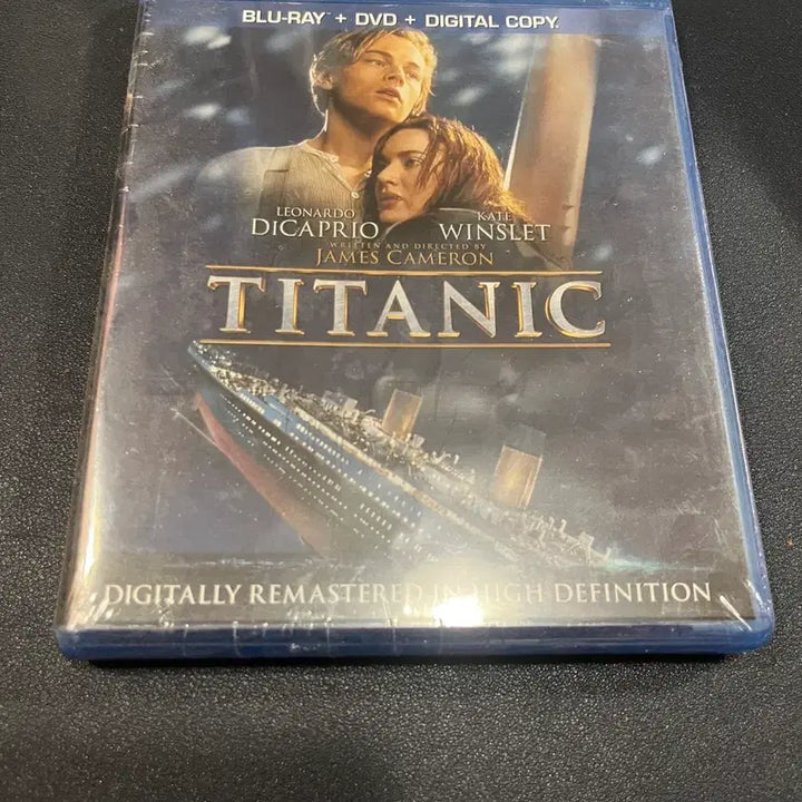 [BUNJANG] Titanic Blu-ray + DVD + Digital Copy 4-Disc Combo / 타이타닉 블루레이 DVD