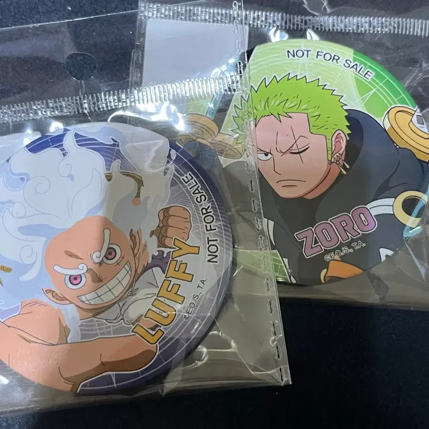 [BUNJANG] One Piece Luffy Zoro Can Badges Bundle Set (Hyundai Department Store Collaboration) / 원피스 루피, 조로 캔뱃지 (일괄, 현대백화점 콜라보)