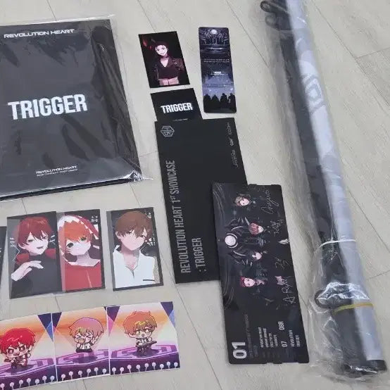[BUNJANG] LeRe Revolution Trigger Goods Set Photobook Showcase Ticket Scroll Banner / 리레 트리거 세트 팝니다(뒤에 보내드릴 포카사진 추가로 있습니다)