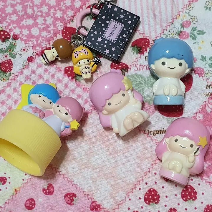 [BUNJANG] Little Twin Stars Kiki Lala Vintage Figure Strap Bundle Set (Peach John Bottle Cap) / 리틀트윈스타 키키라라 고전 피규어 스트랩 5개 일괄 (피치존 페트병 캡)